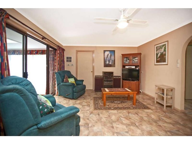 13 Kevin Close, Beaconsfield VIC 3807