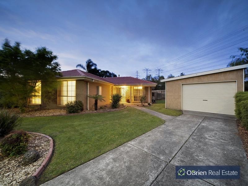 8 Montrose Court, Endeavour Hills VIC 3802