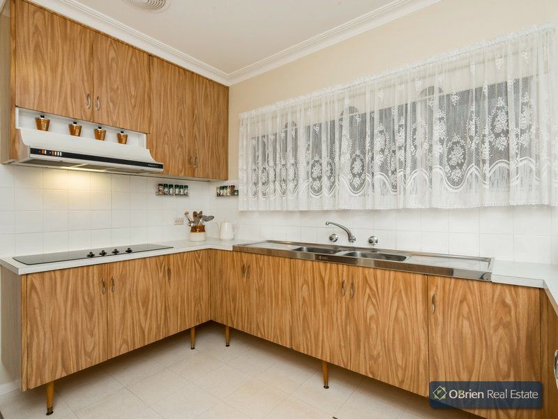 8 Kent Road, Narre Warren VIC 3805