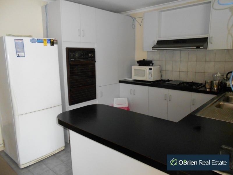 1 Saffron Drive, Hallam VIC 3803