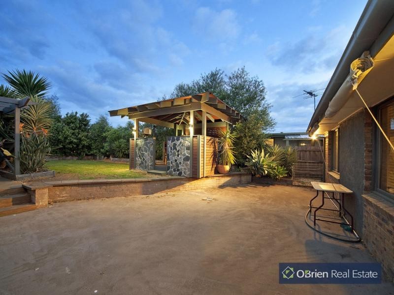 154 Monahans Road, Cranbourne VIC 3977