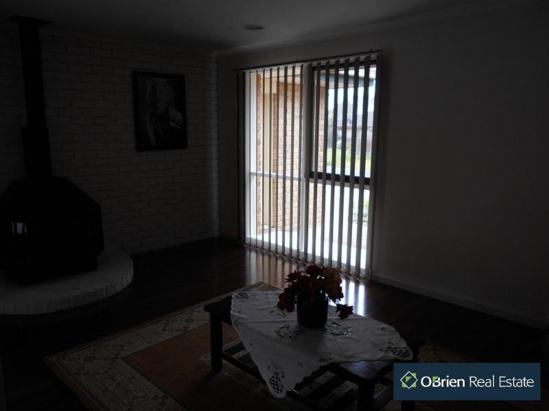 6 Princess Maria Place, Hampton Park VIC 3976