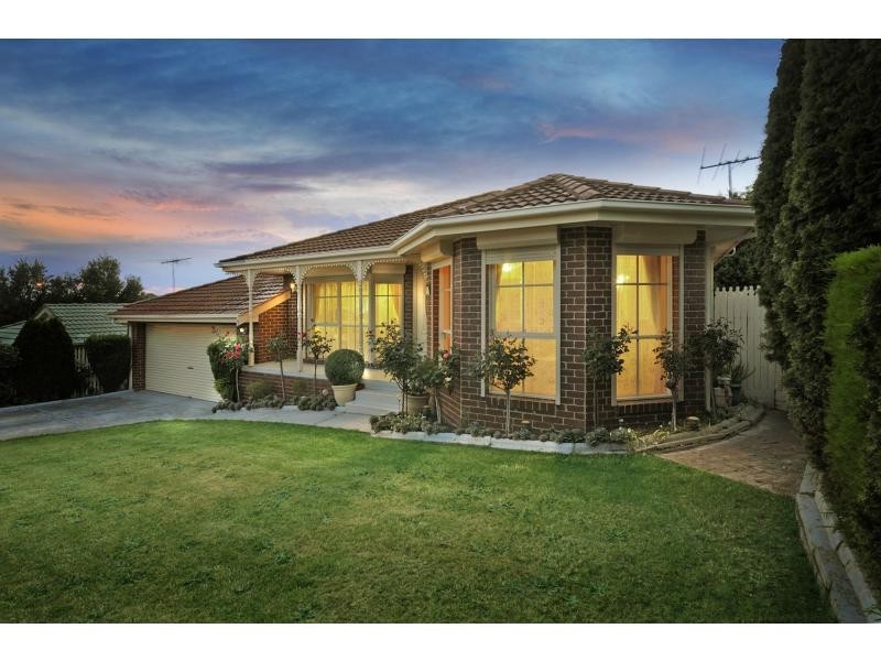 7 Hanna Drive, Endeavour Hills VIC 3802