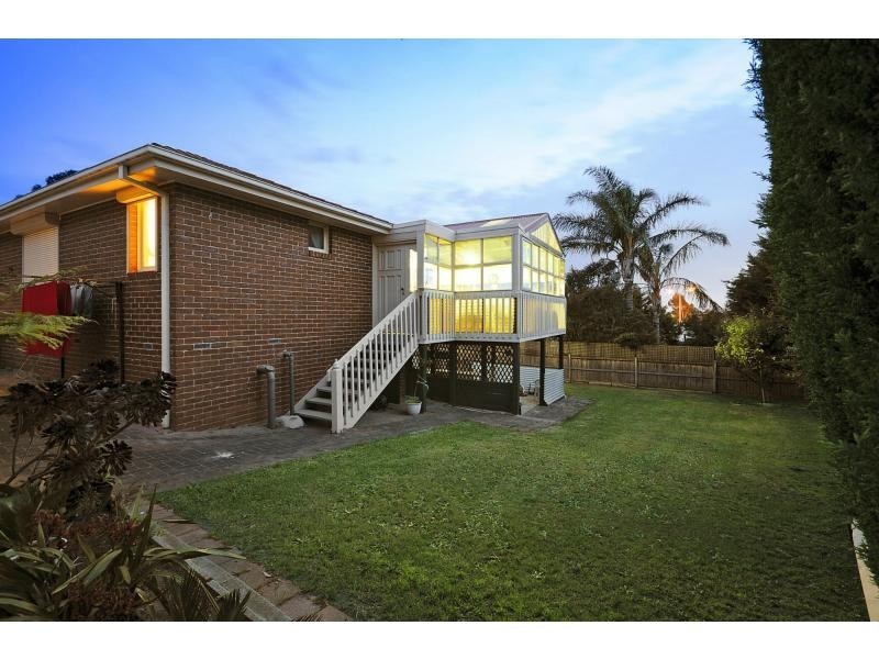 7 Hanna Drive, Endeavour Hills VIC 3802