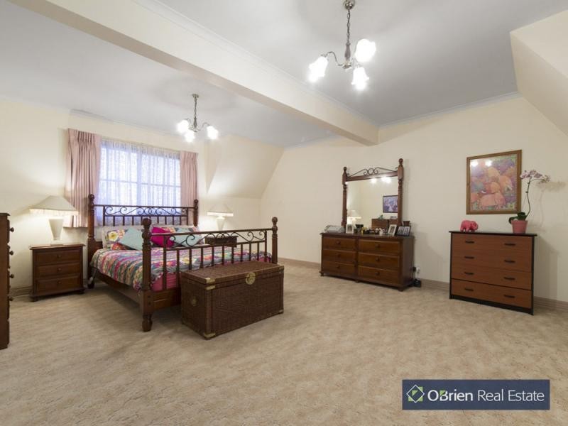 16 Cantala Court, Endeavour Hills VIC 3802