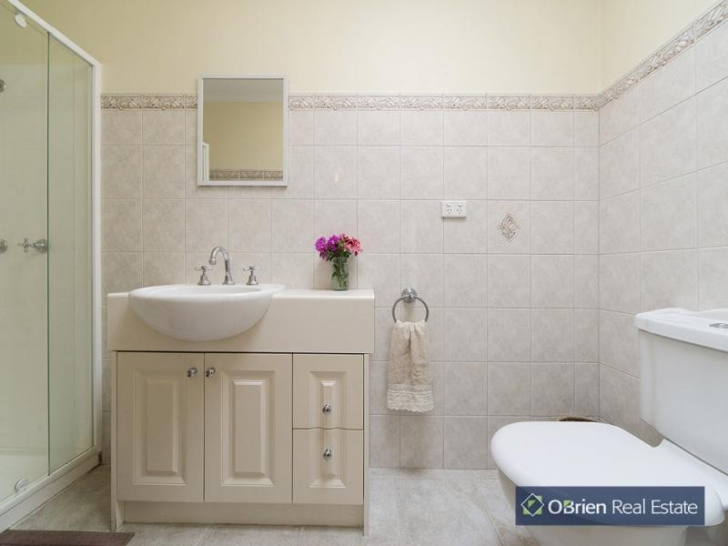 89 Sydney Parkinson Avenue, Endeavour Hills VIC 3802