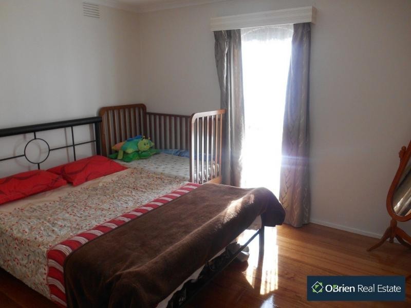 20 Lancaster Avenue, Narre Warren VIC 3805