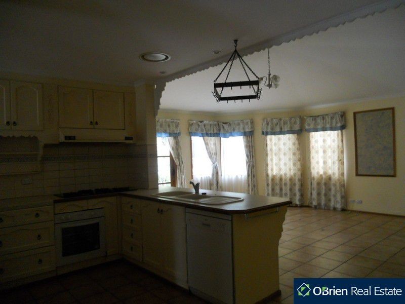 89 Cheviot Avenue, Berwick VIC 3806