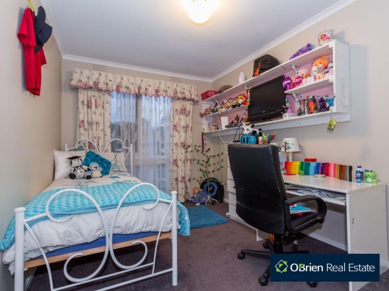 211 Smiths Lane, Cranbourne South VIC 3977