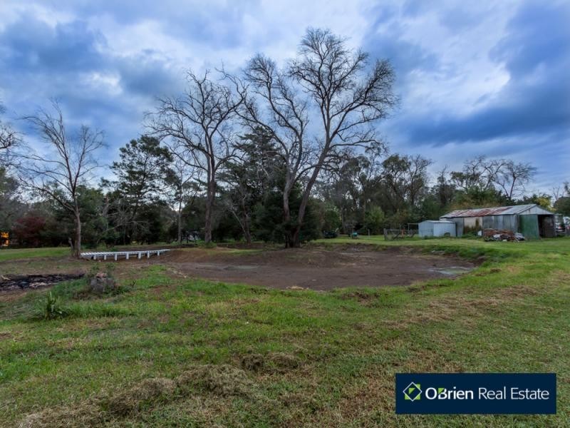 211 Smiths Lane, Cranbourne South VIC 3977