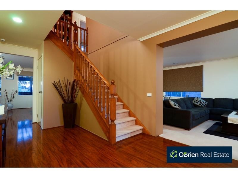 10 Sweet Gum Place, Sandhurst VIC 3977