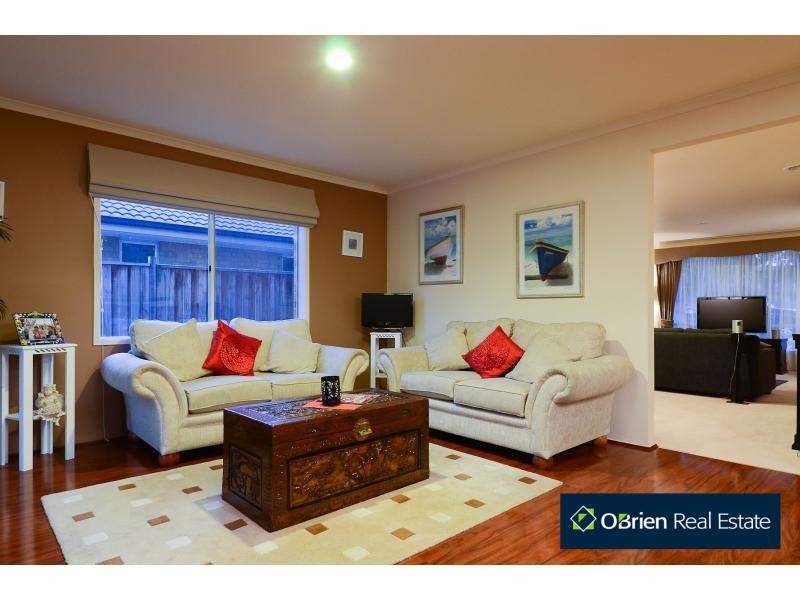 10 Sweet Gum Place, Sandhurst VIC 3977