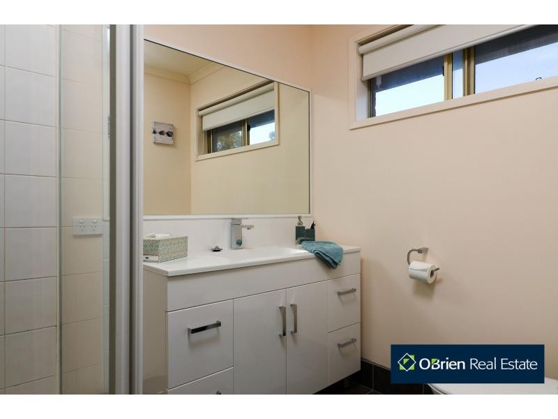 10 Sweet Gum Place, Sandhurst VIC 3977