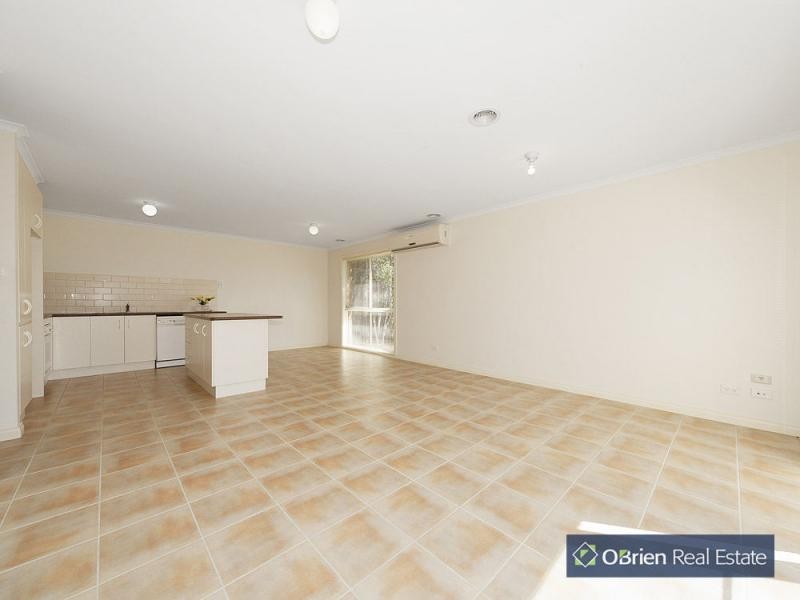 6 Normanton Place, Berwick VIC 3806