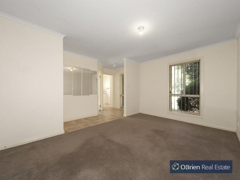 6 Normanton Place, Berwick VIC 3806
