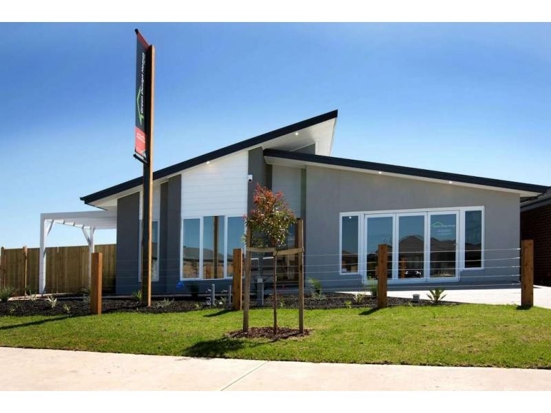 13 Bunyip Drive, Drouin VIC 3818