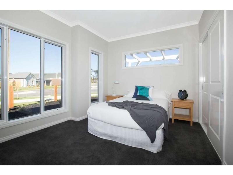 13 Bunyip Drive, Drouin VIC 3818