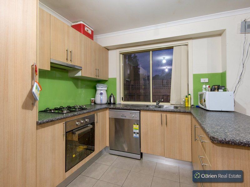 5A Hoddle Court, Cranbourne VIC 3977