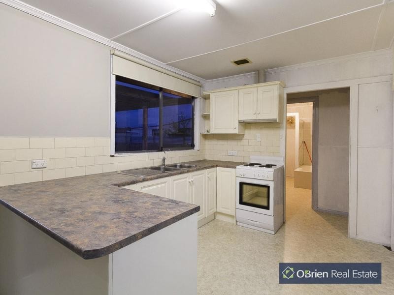24 Henry Street, Koo Wee Rup VIC 3981