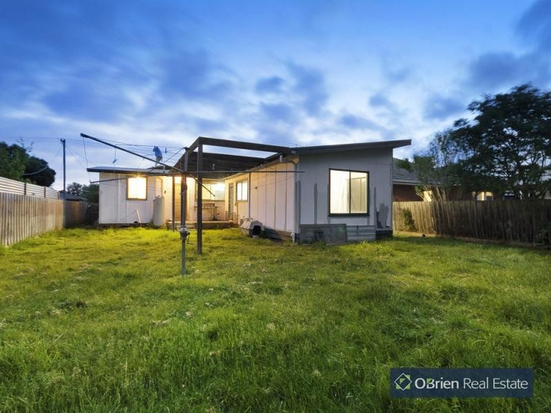 24 Henry Street, Koo Wee Rup VIC 3981