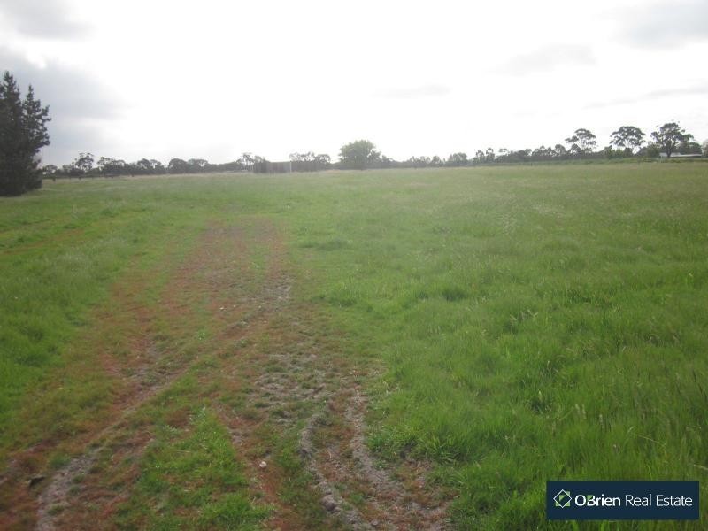 775 Tooradin Station Road, Clyde VIC 3978