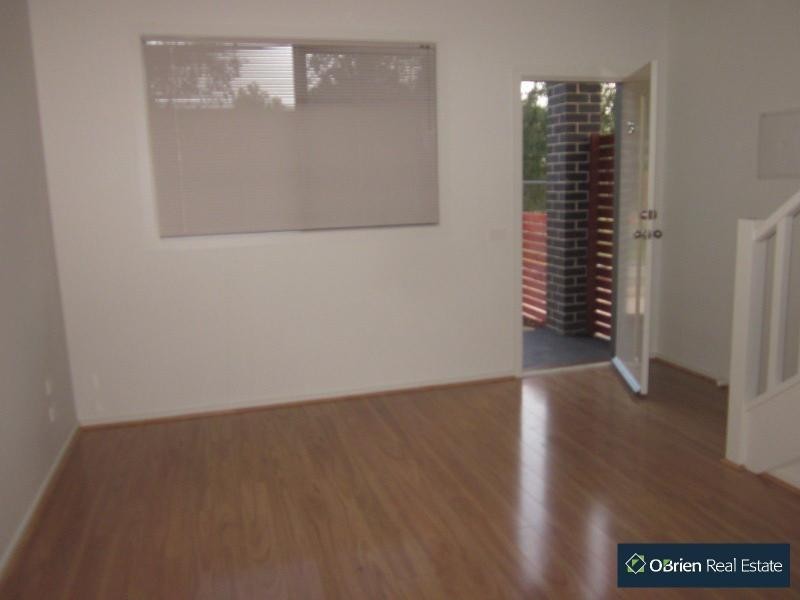 26 Demmie Mews, Lyndhurst VIC 3975