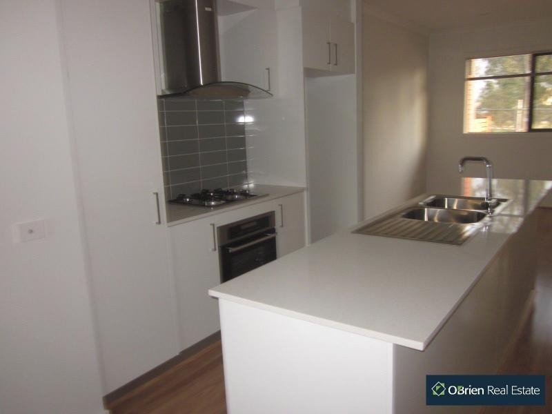 26 Demmie Mews, Lyndhurst VIC 3975