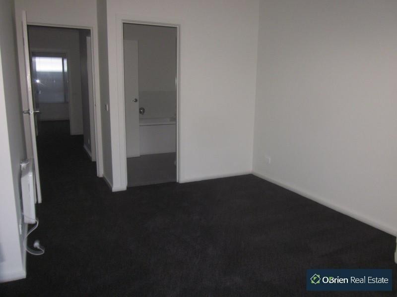 26 Demmie Mews, Lyndhurst VIC 3975