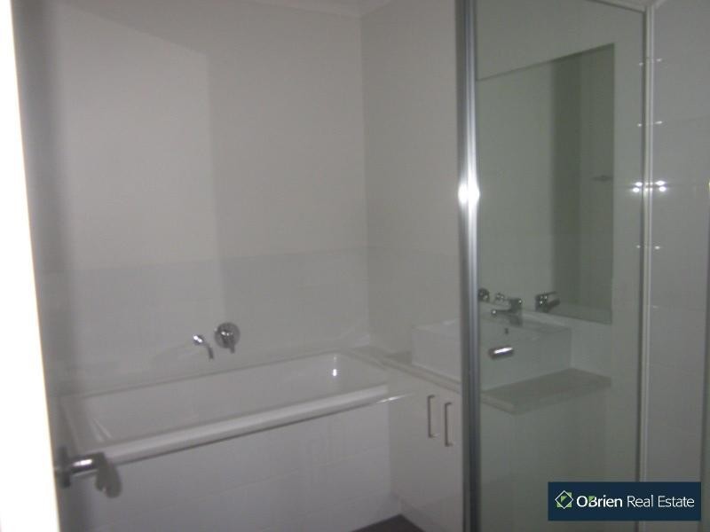 26 Demmie Mews, Lyndhurst VIC 3975