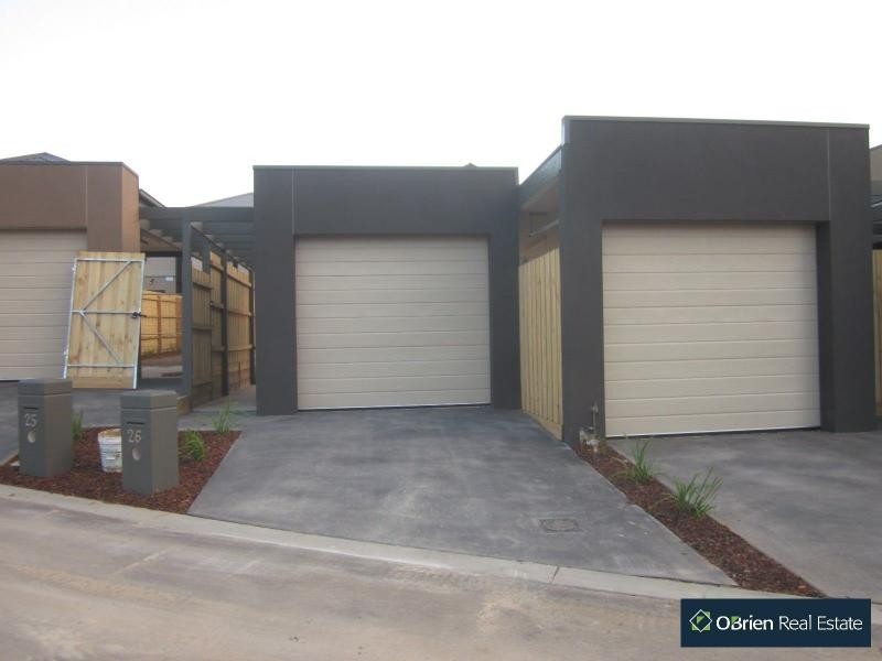 26 Demmie Mews, Lyndhurst VIC 3975