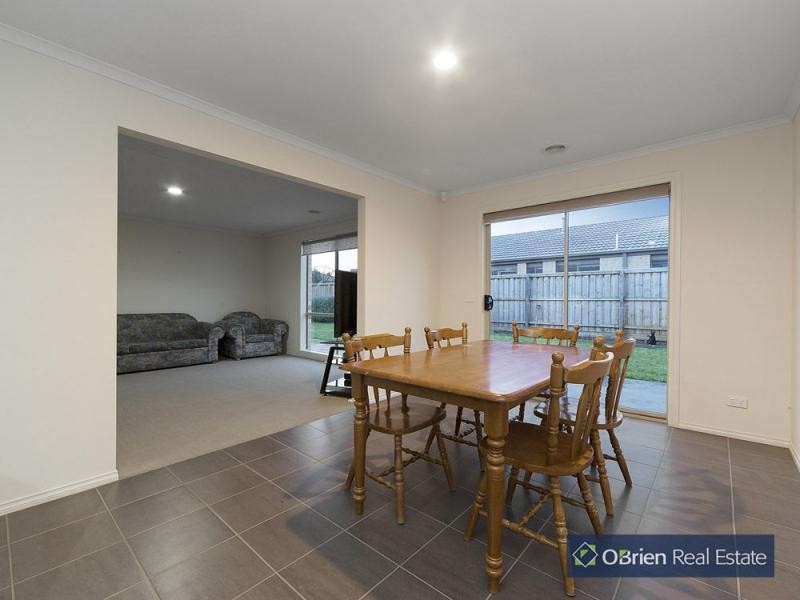 18 Alder Way, Cranbourne VIC 3977