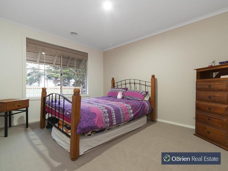 18 Alder Way, Cranbourne VIC 3977