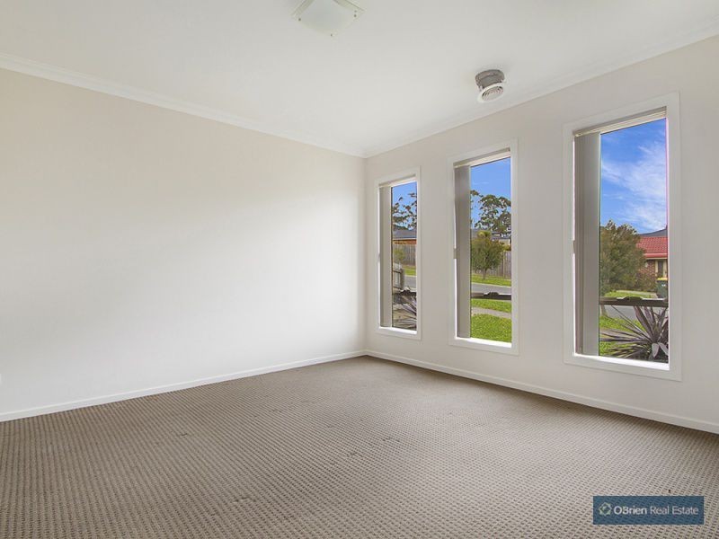 34 Claudia Crescent, Drouin VIC 3818