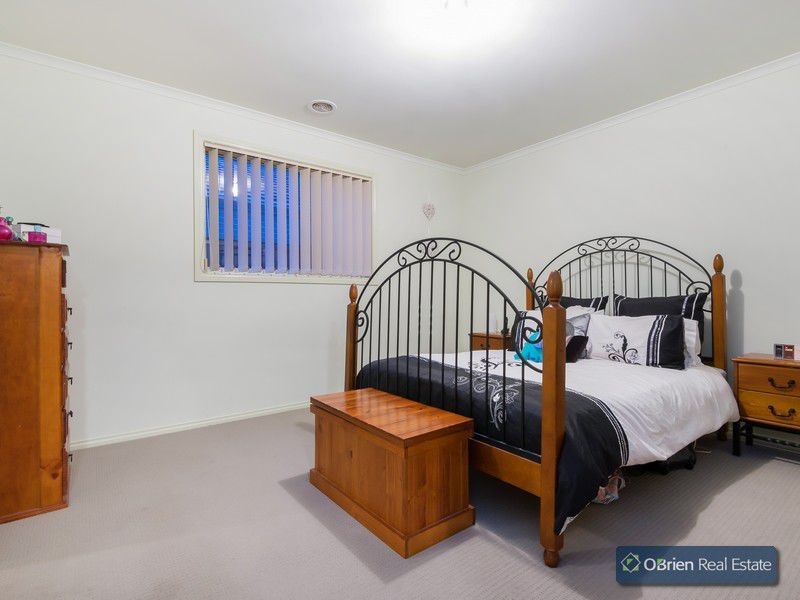 7 Griffith Mews, Pakenham VIC 3810