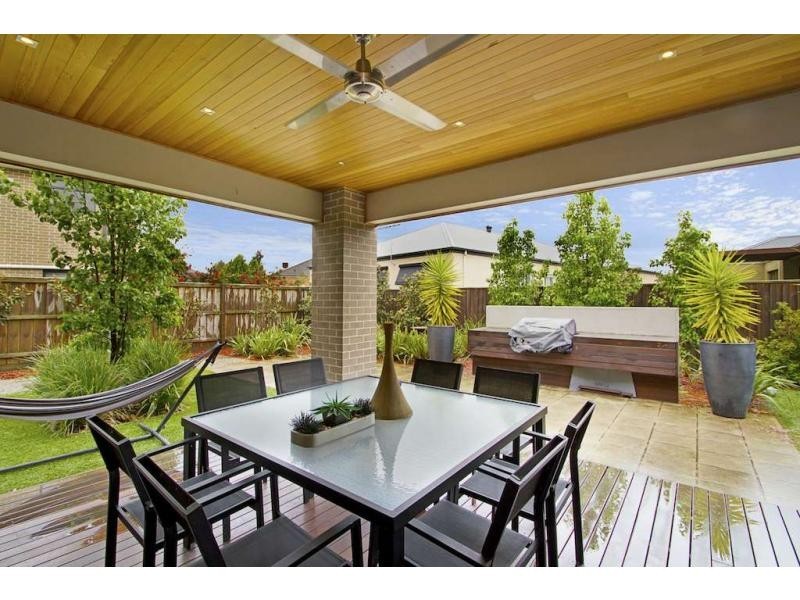 9 Arena Parade, Officer VIC 3809