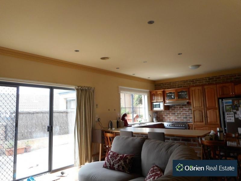 82 The Boulevard, Narre Warren South VIC 3805