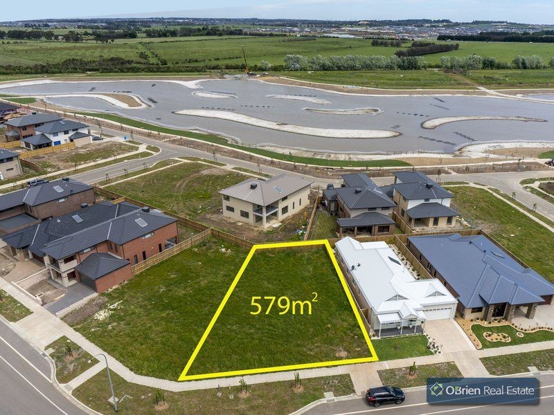 54 Riverstone Boulevard, Clyde North VIC 3978