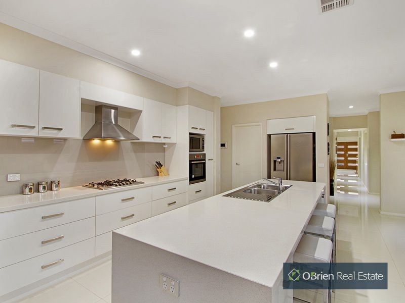 13 Wombat Court, Narre Warren South VIC 3805