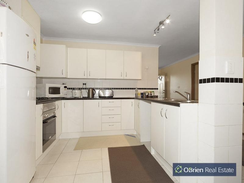 14 Reeves Court, Hampton Park VIC 3976