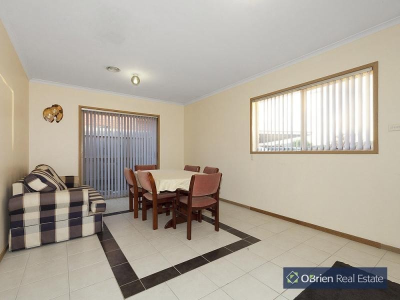 14 Reeves Court, Hampton Park VIC 3976