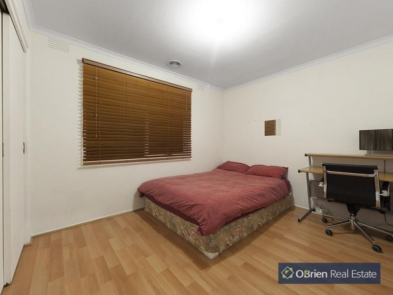 34 Ambleside Crescent, Berwick VIC 3806