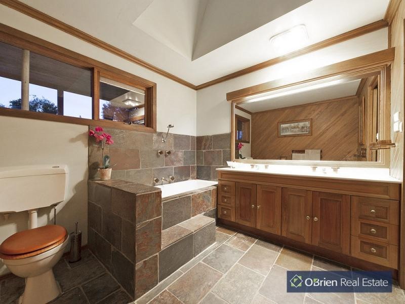 55 Ti-Tree Road, Garfield VIC 3814