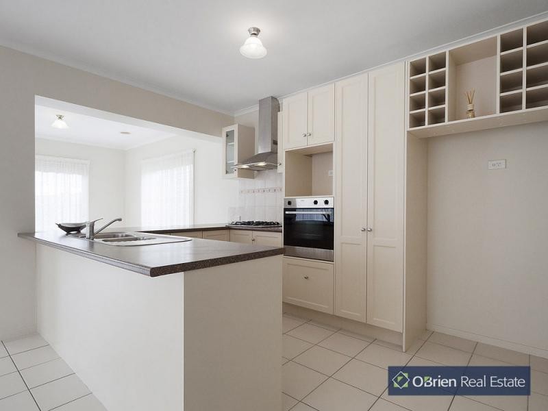 65 Sherwood Road, Narre Warren South VIC 3805