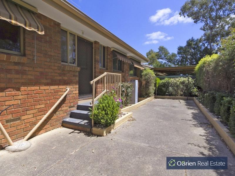 Unit 2/16-18 Regans Road, Hampton Park VIC 3976