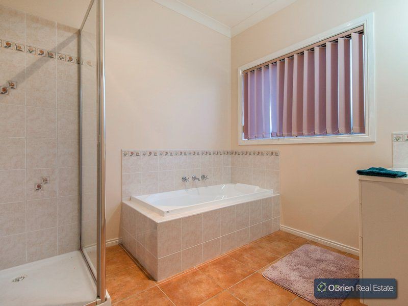 7 Conica Court, Hallam VIC 3803