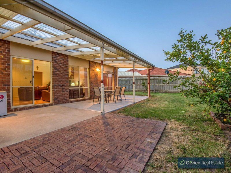 7 Conica Court, Hallam VIC 3803