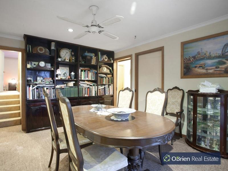 9 Coledale Court, Endeavour Hills VIC 3802