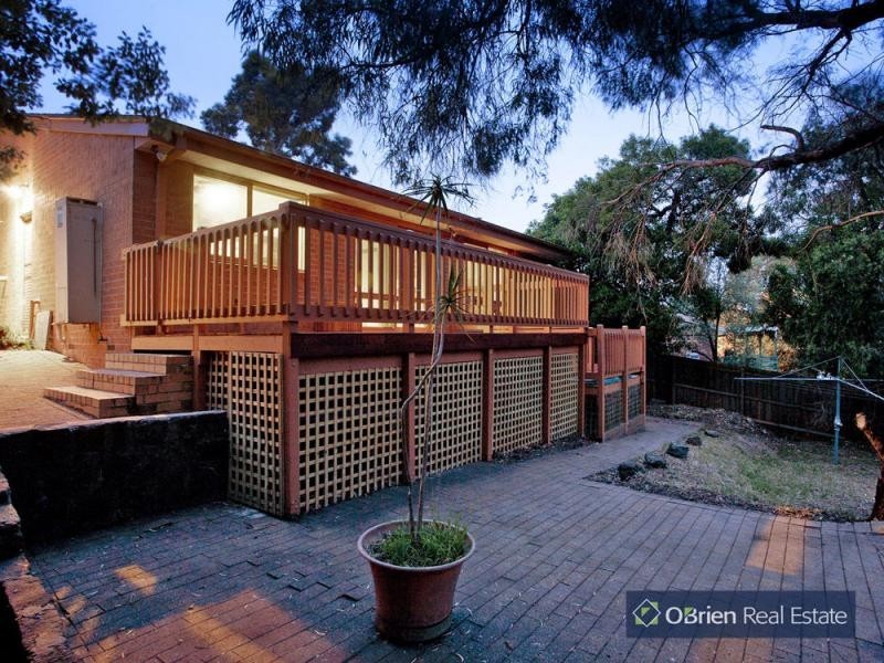 9 Coledale Court, Endeavour Hills VIC 3802