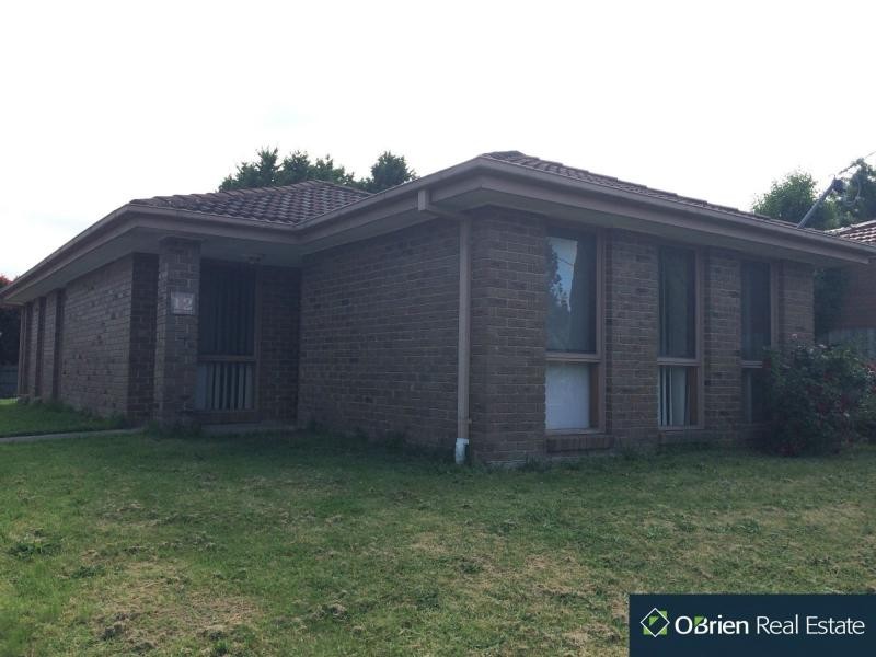 12 Yaltara Close, Cranbourne VIC 3977
