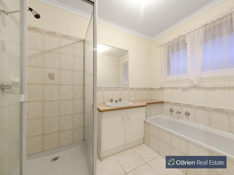 50 Justin Circuit, Hampton Park VIC 3976